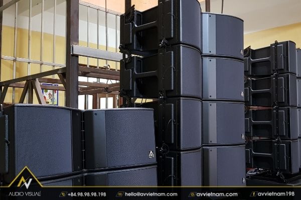 Advantages of Line Array Speaker rental